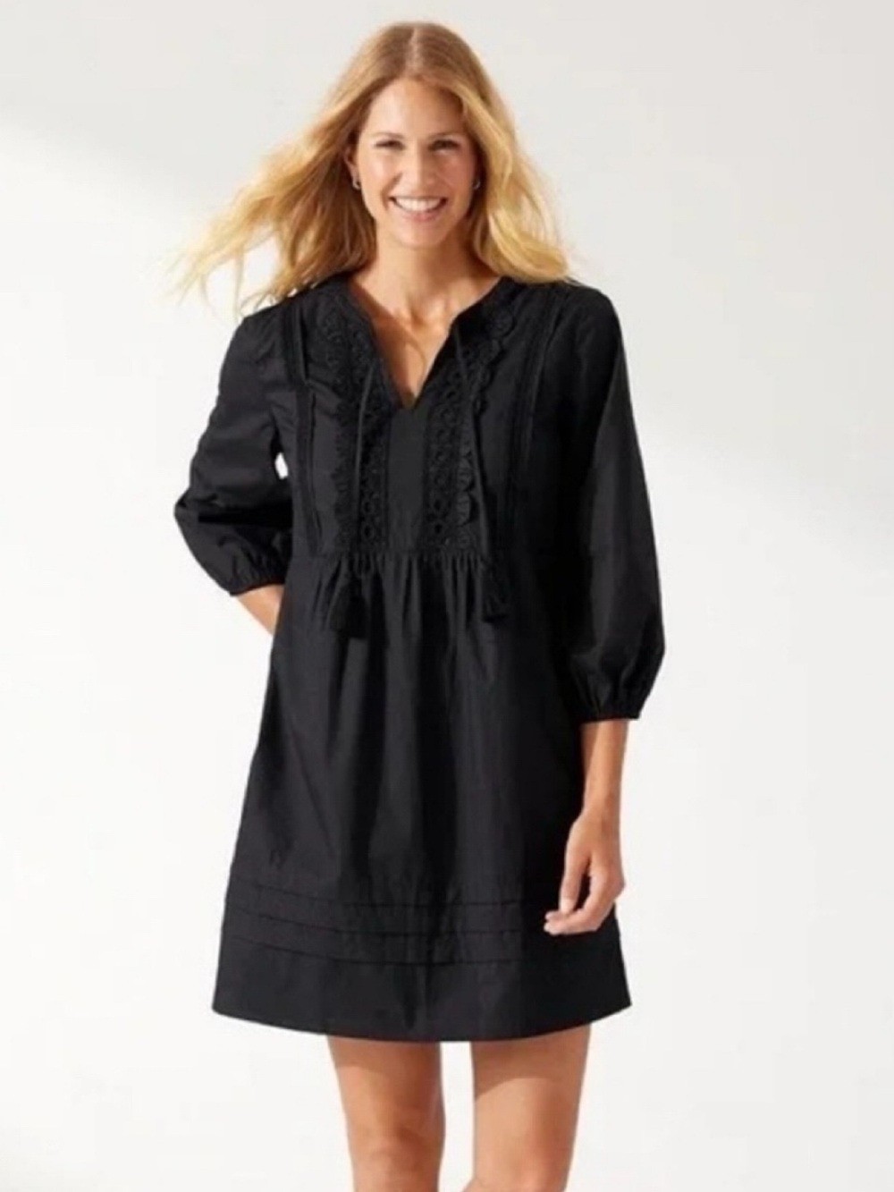 TOMMY BAHAMA Black Poplin Split Neck Embroidered Cotton Mini Dress! 🖤